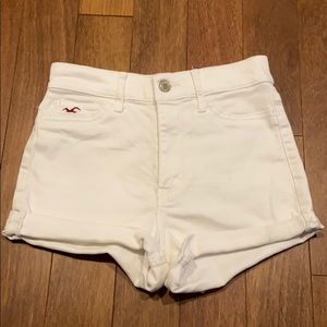 white high rise Hollister shorts